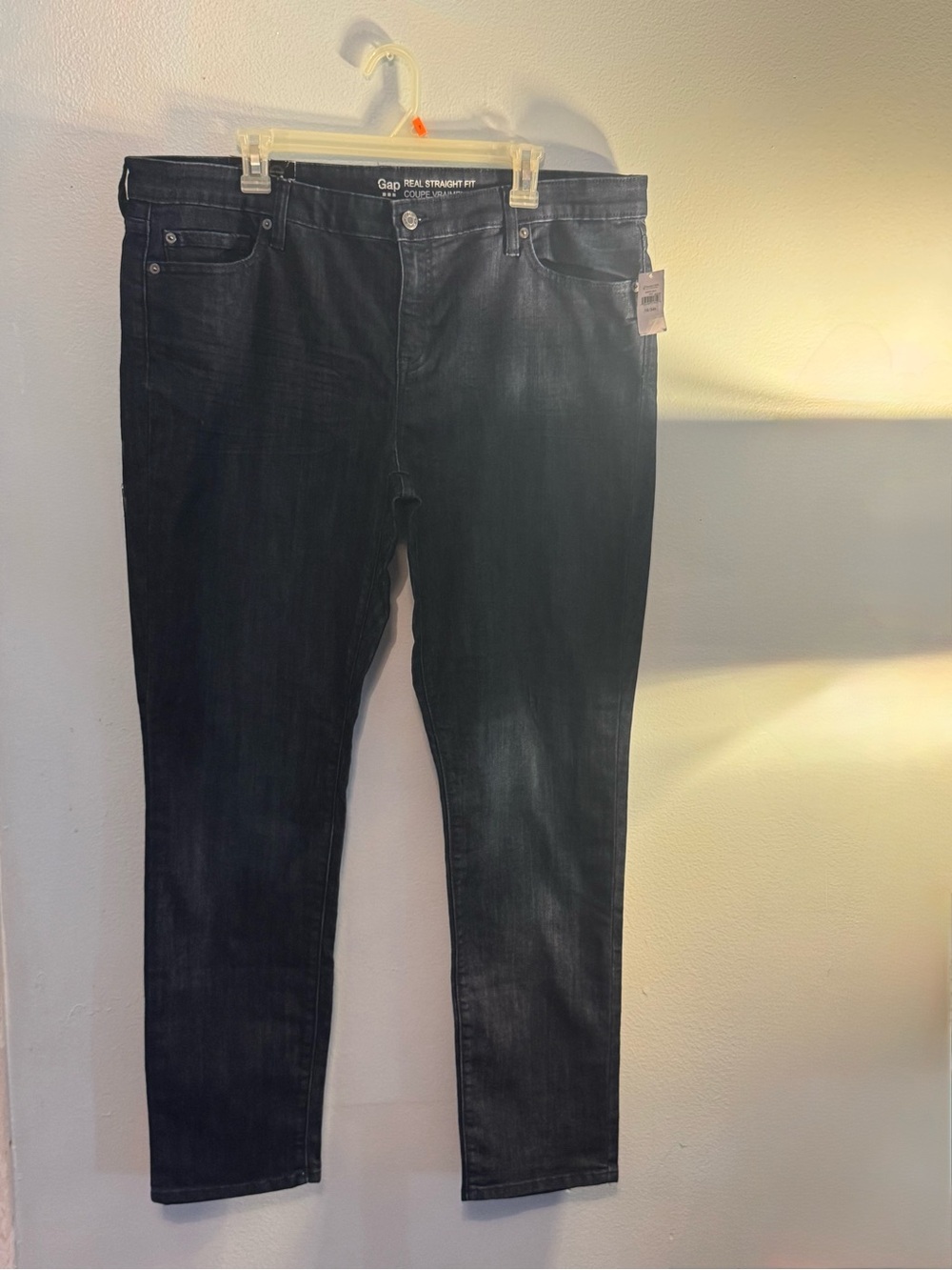GAP Real Straight Fit Jeans Size 18/34R Dark Wash NWT